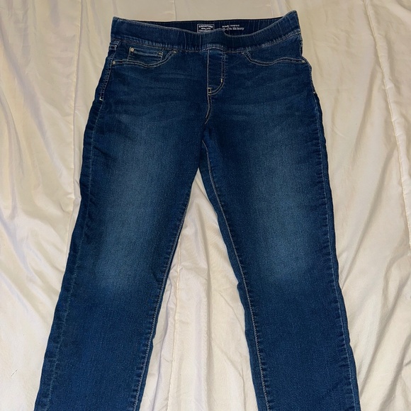 Levi Strauss Totally Shaping Pull-On Skinny - Picture 1 of 4